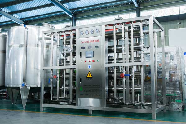 每小时产五吨水的纯净水设备